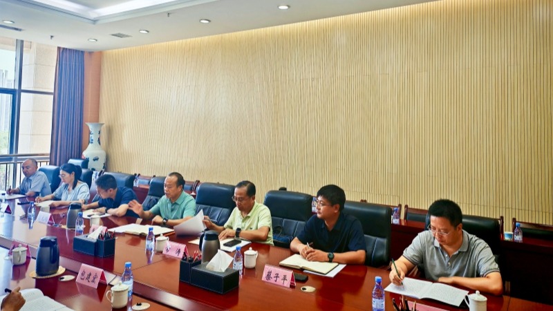 漳县县委副书记、县长李青鹏一行 来...
